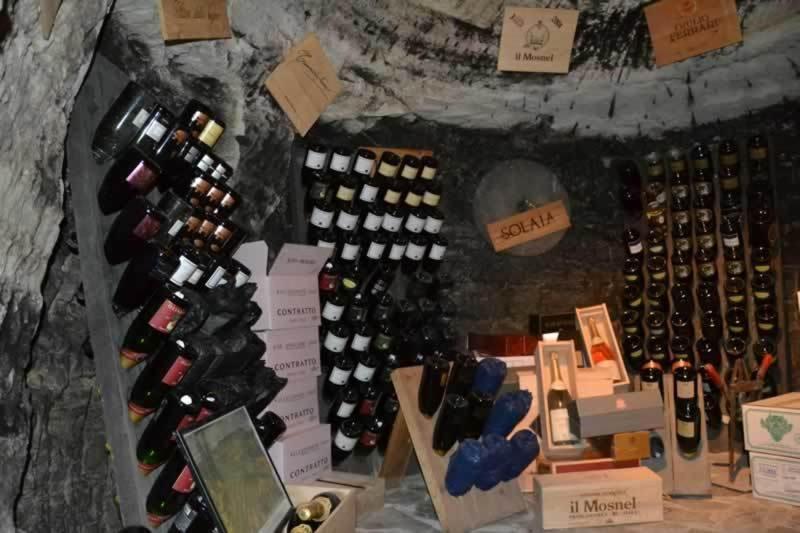 Гостевой дом Trattoria Del Bivio Cerretto Langhe Экстерьер фото